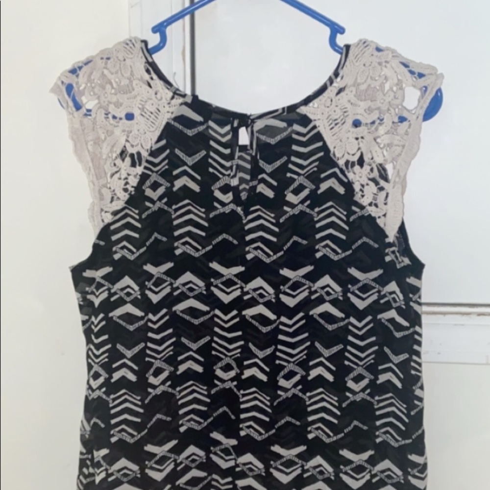 Black and white sheer blouse 🥰